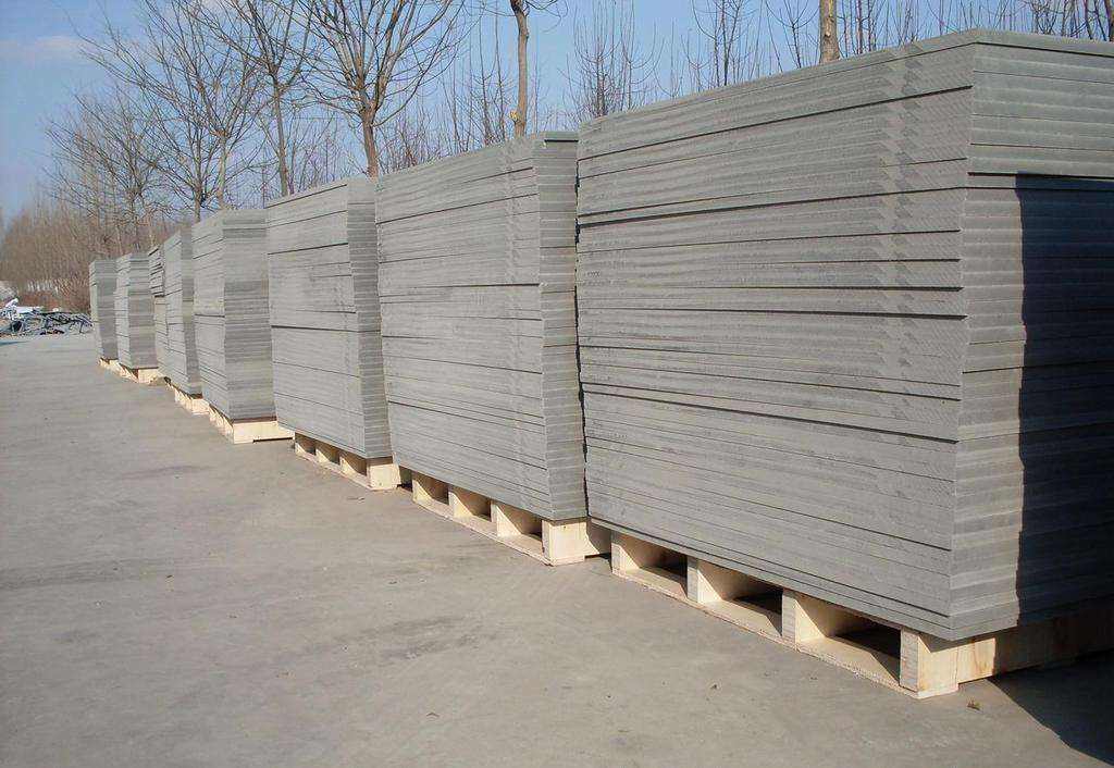 <a href=http://m.114le.net.cn/zjtb/ target=_blank class=infotextkey>PVC磚機托板</a>