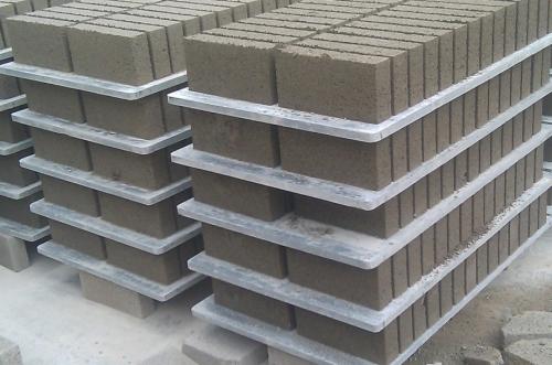 <a href=http://m.114le.net.cn/zjtb/ target=_blank class=infotextkey>PVC磚機托板</a>廠家